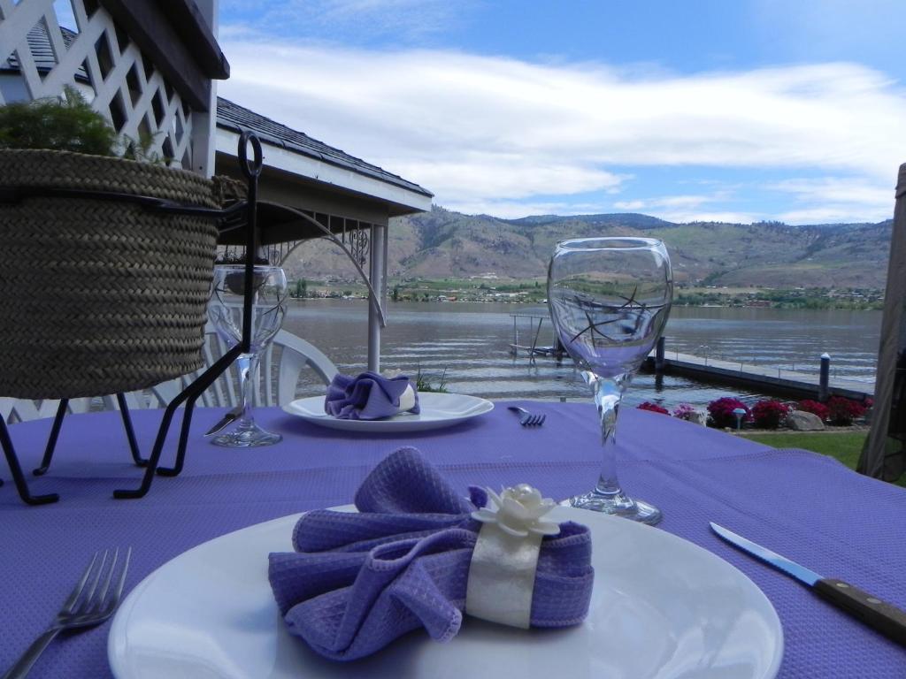 Destiny Beach Resort Osoyoos Esterno foto